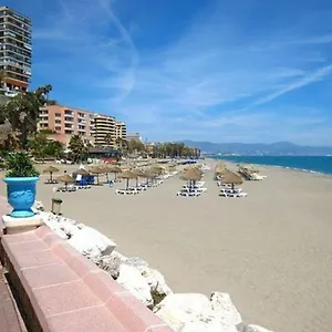 5 Personas + Parking + Piscina Todo El Ano Torremolinos